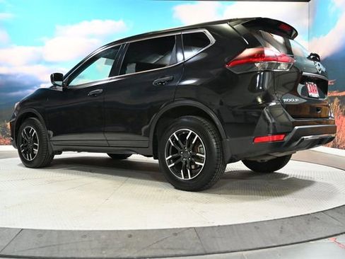Used 2020 Nissan Rogue S AWD/4WD image 5