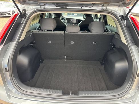 Used 2026 Kia Niro LX FWD image 28