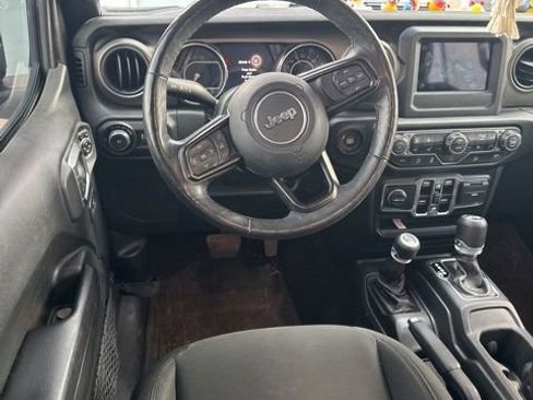 Used 2019 Jeep Wrangler Unlimited Sport S image 8