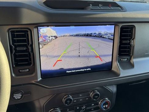 New 2025 Ford Bronco Base image 28