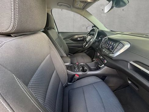 Used 2024 GMC Terrain SLE w/ Driver Convenience Package FWD image 30