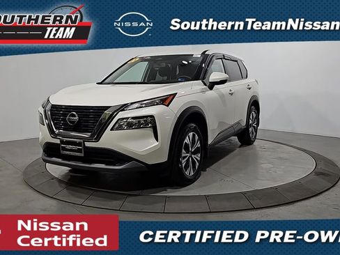 Certified 2021 Nissan Rogue SV image 1