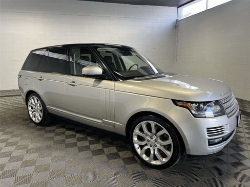 Used 2016 Land Rover Range Rover HSE image 7