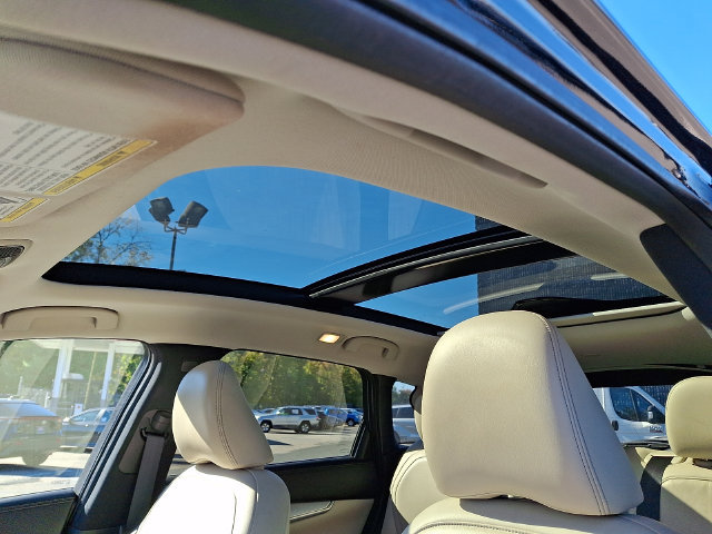 Used 2019 INFINITI QX50 Essential w/ Premium Heat Package AWD/4WD image 12