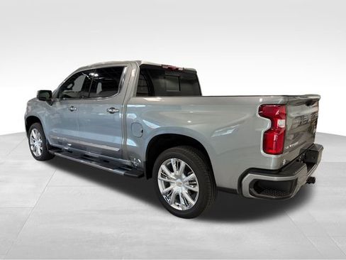 Used 2025 Chevrolet Silverado 1500 High Country w/ High Country Premium Package image 5