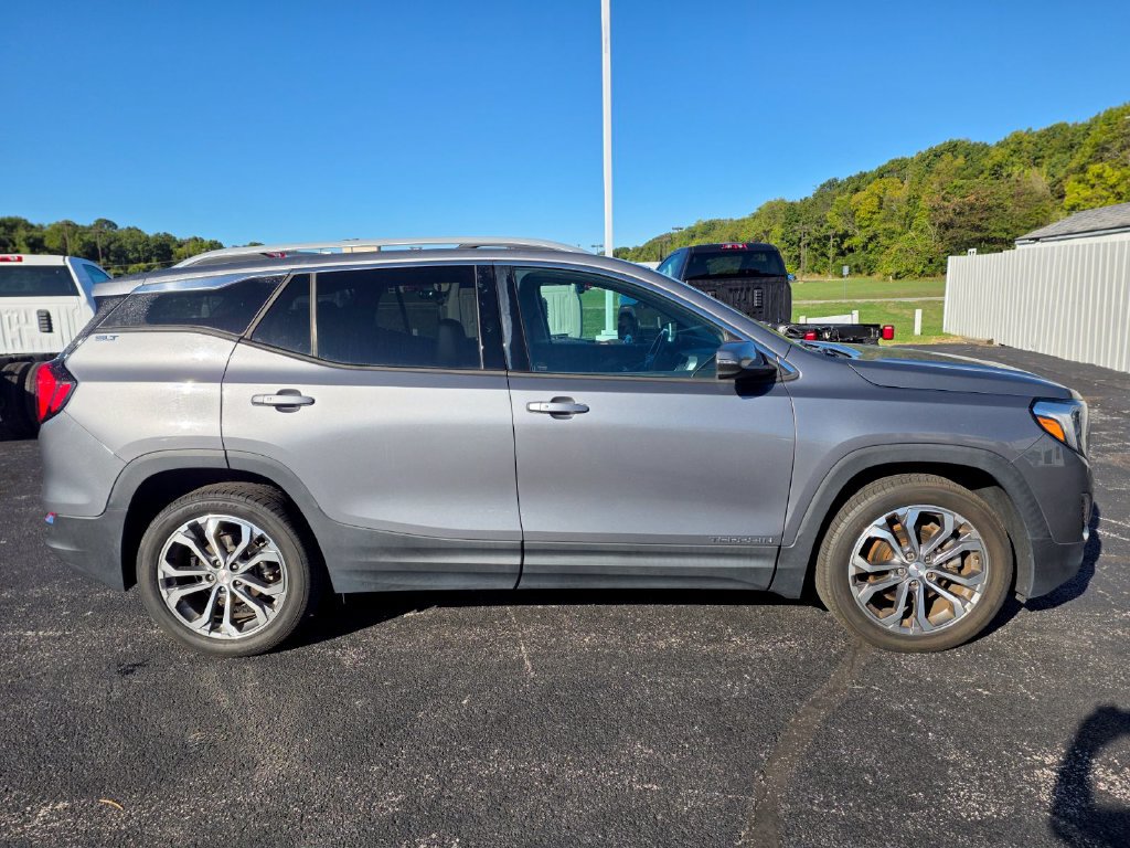 Used 2020 GMC Terrain SLT w/ Preferred Package FWD image 9
