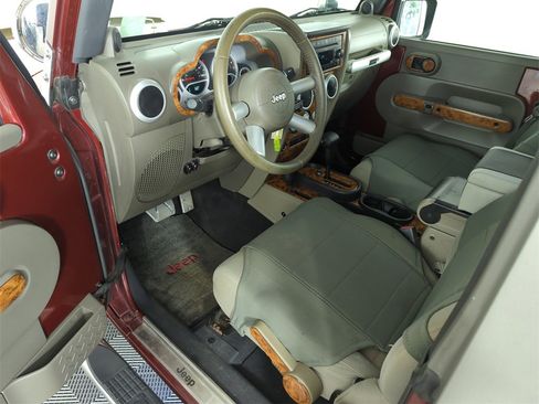 Used 2007 Jeep Wrangler Sahara w/ PWR Convenience Group image 11