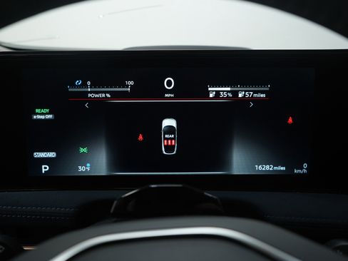 Used 2024 Nissan Ariya AWD image 30