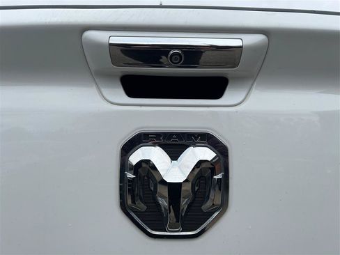 Used 2019 RAM 1500 Big Horn AWD/4WD image 22
