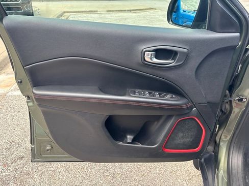 Used 2019 Jeep Compass Trailhawk AWD/4WD image 56