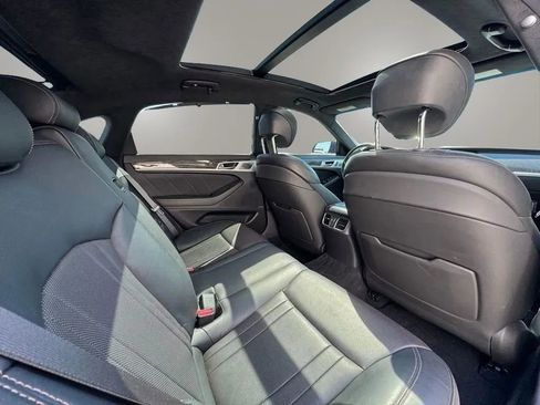 Used 2018 Genesis G80 3.3T Sport RWD image 13