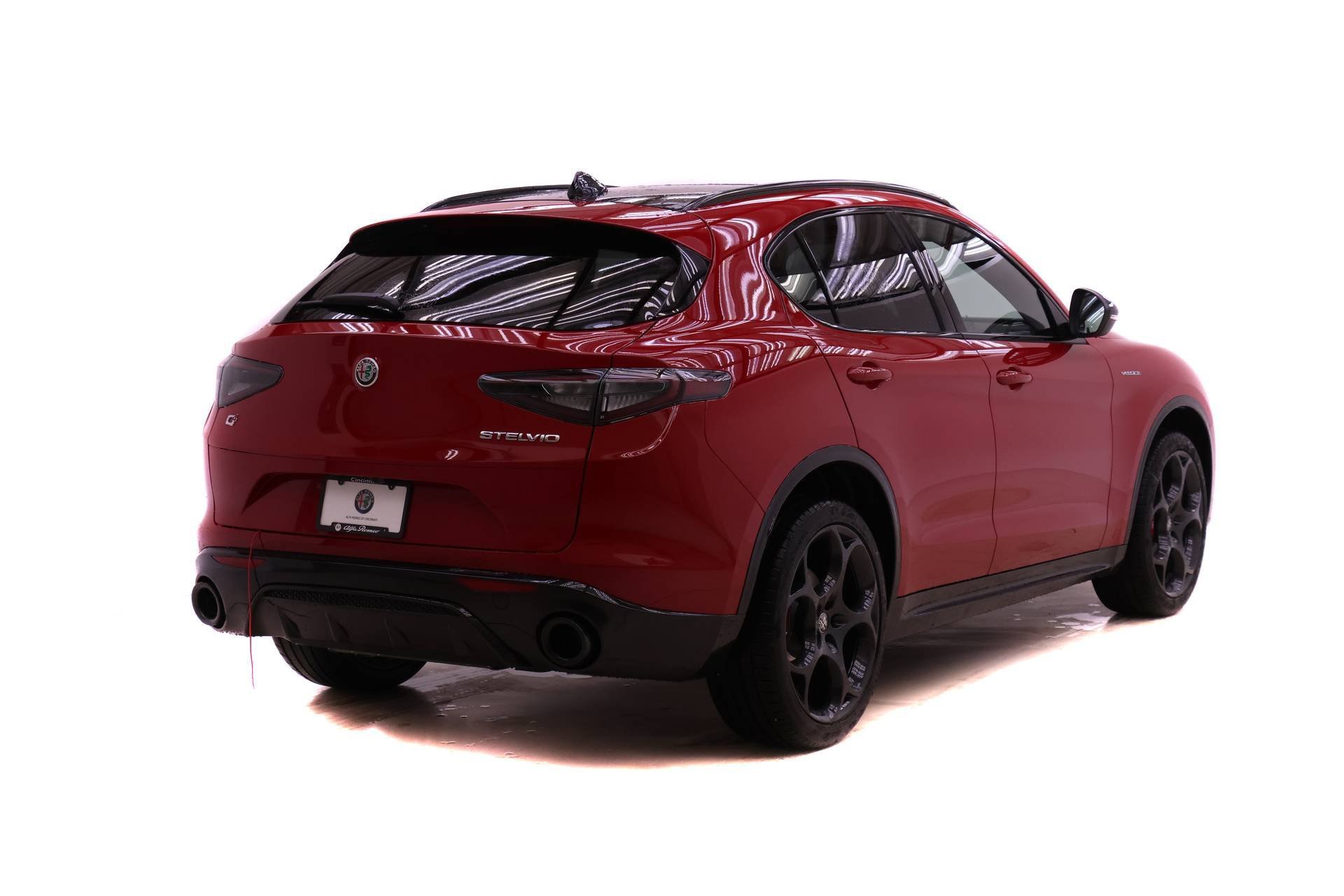 New 2026 Alfa Romeo Stelvio Sprint AWD/4WD image 4