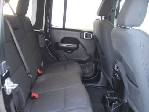 Used 2021 Jeep Wrangler Unlimited Sport image 15