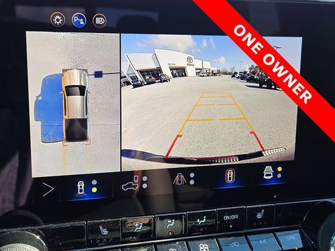 Used 2025 Chevrolet Colorado LT w/ LT Convenience Package image 18