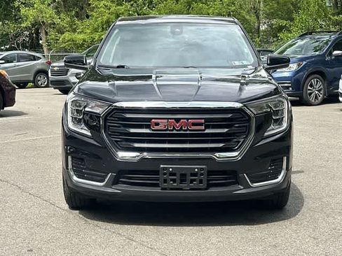 Used 2024 GMC Terrain SLE AWD/4WD image 28