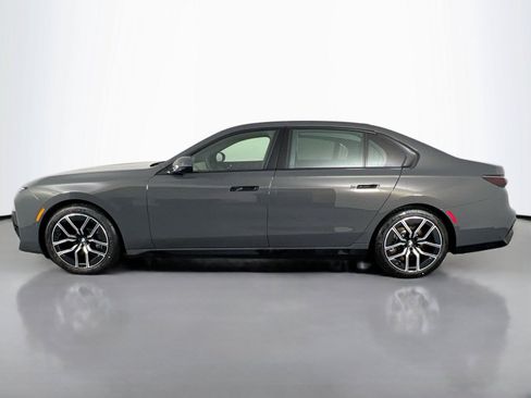 Used 2026 BMW 760i xDrive AWD/4WD image 3