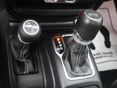 Used 2023 Jeep Wrangler Unlimited Sahara w/ Cold Weather Group AWD/4WD image 13