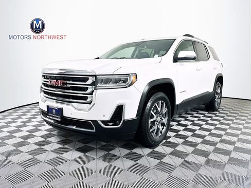 Used 2023 GMC Acadia SLT image 1