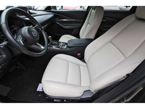 Used 2025 MAZDA CX-30 AWD 2.5 S w/ Preferred Package image 11