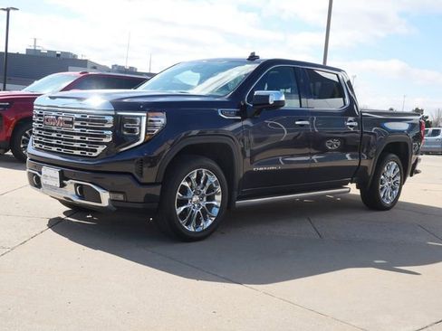 Used 2023 GMC Sierra 1500 Denali w/ Denali Reserve Package image 3