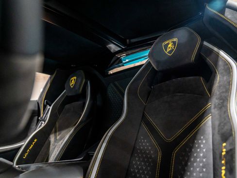 Used 2022 Lamborghini Aventador LP 780-4 Ultimae image 2