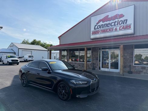 Used 2025 BMW i4 eDrive40 w/ Premium Package RWD image 2