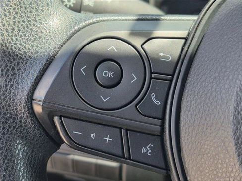 Used 2023 Toyota Corolla LE FWD image 11
