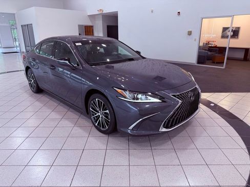 Used 2025 Lexus ES 350 w/ Premium Package FWD image 1