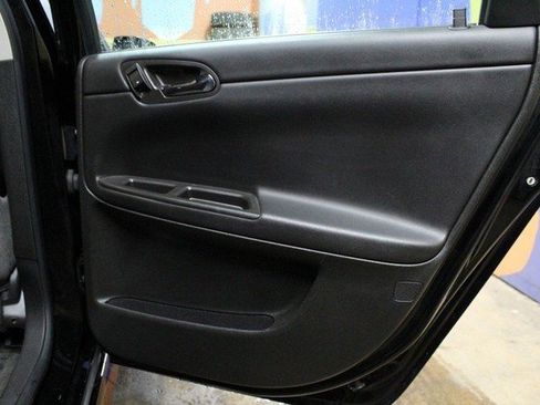 Used 2013 Chevrolet Impala LT w/ LT Sunroof Package image 12