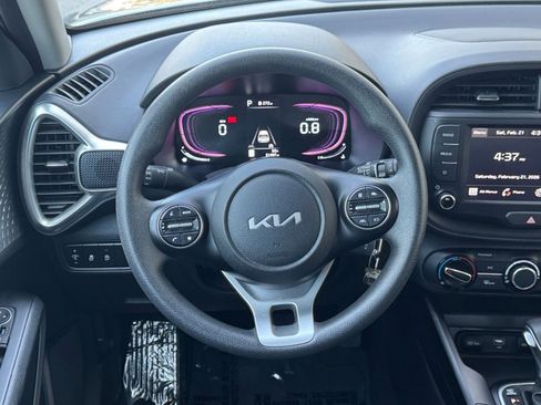 Used 2025 Kia Soul LX w/ LX Technology Package image 25