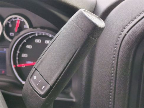 Used 2022 Chevrolet Silverado 2500 LT w/ Snow Plow Prep/Camper Package image 16