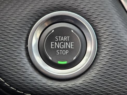 Certified 2025 Chevrolet Equinox LT FWD image 34