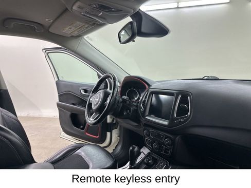 Used 2019 Jeep Compass Trailhawk AWD/4WD image 19