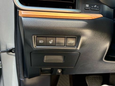 Used 2024 Toyota Grand Highlander FWD image 16