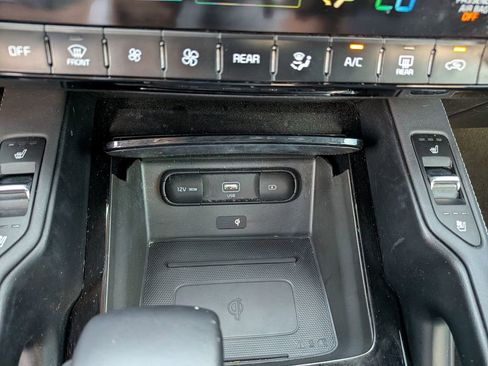 Used 2022 Kia Telluride EX w/ EX Premium Package image 32