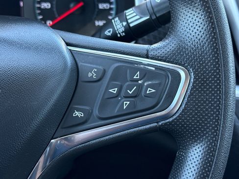 Used 2023 Chevrolet Malibu LT FWD image 16