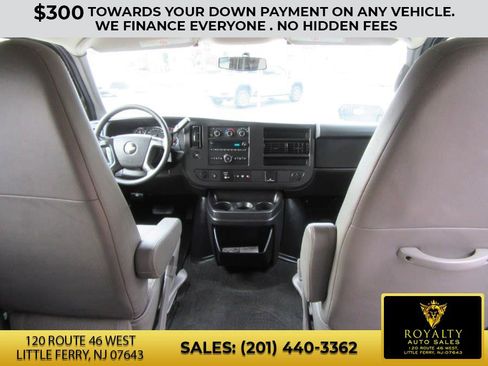 Used 2015 Chevrolet Express 2500 LS image 27