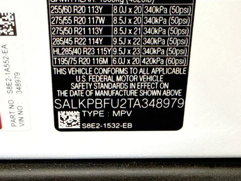 New 2026 Land Rover Range Rover Long Wheelbase SE image 34