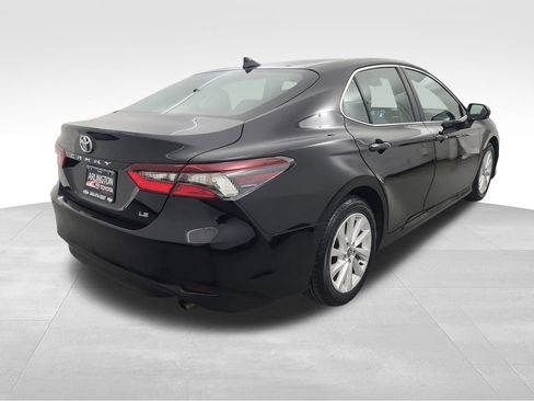 Used 2023 Toyota Camry LE image 5