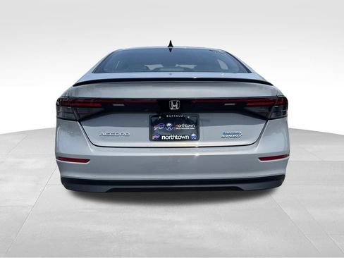 Used 2025 Honda Accord Sport image 6