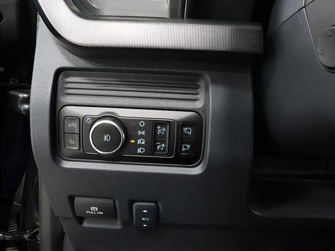 Used 2025 Ford F450 Platinum AWD/4WD image 20