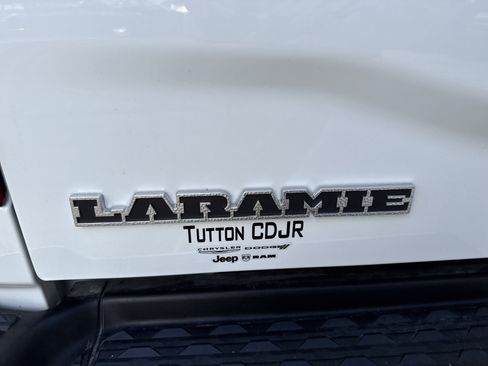 New 2025 RAM 3500 Laramie w/ Towing Technology Group image 21
