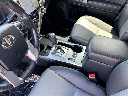 Used 2023 Toyota 4Runner SR5 Premium w/ Moonroof Package RWD image 17