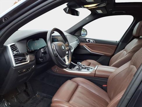 Used 2021 BMW X5 xDrive45e w/ Executive Package image 8
