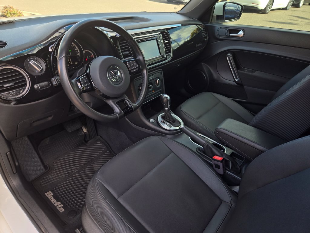 Used 2018 Volkswagen Beetle 2.0T S FWD image 10