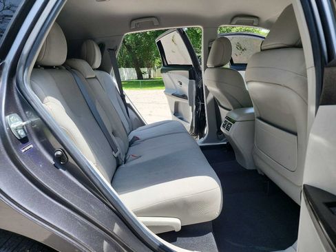 Used 2014 Toyota Venza LE AWD/4WD image 34