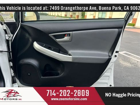 Used 2015 Toyota Prius Four FWD image 47