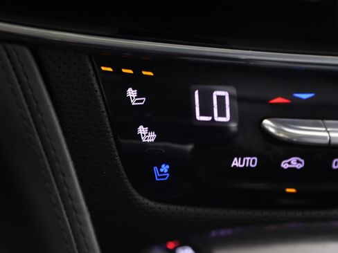 Used 2018 Cadillac CT6 Platinum AWD/4WD image 9