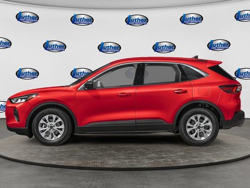 Used 2024 Ford Escape Active FWD image 3