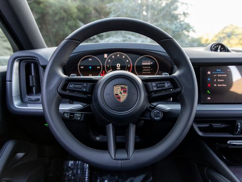 New 2026 Porsche Cayenne Coupe image 29